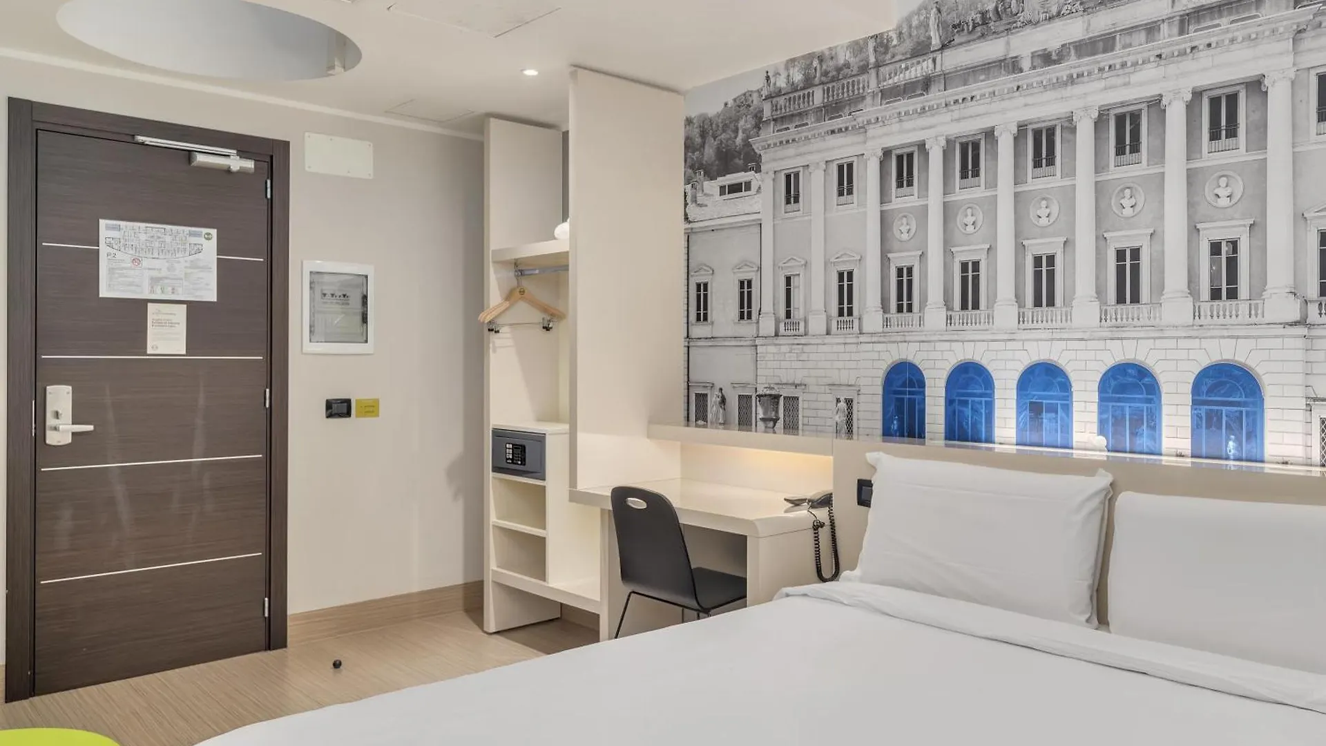 B&B Hotel Como 3*,