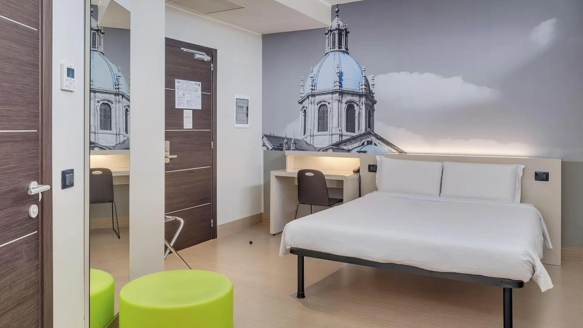 ***  B&B Hotel Como Italien