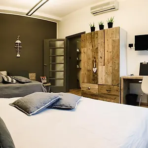 Hébergement de vacances Suite11