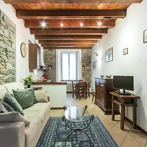  Apartment Lo Storico By Holiday Solutions